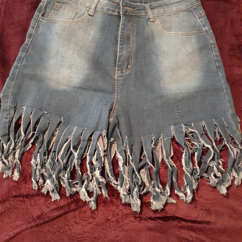 Fringed Rugged Jean Shorts